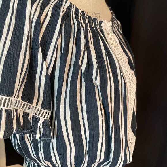 Ocean Drive Coquette Crop Top: Size M - Picture 11 of 13